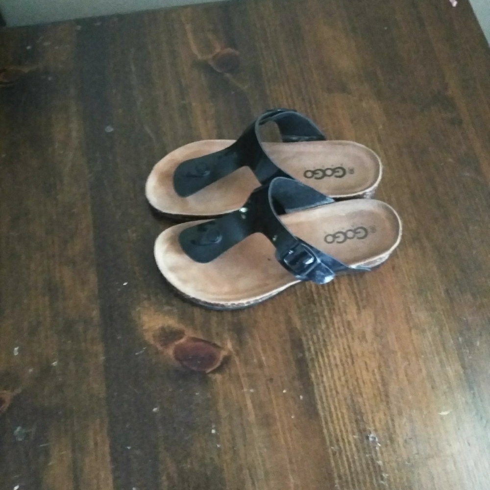 Blk sandals